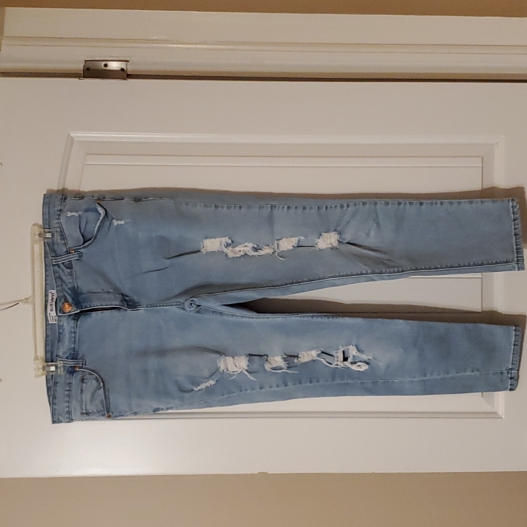 Stretchy Destroyed Skinny Jeans